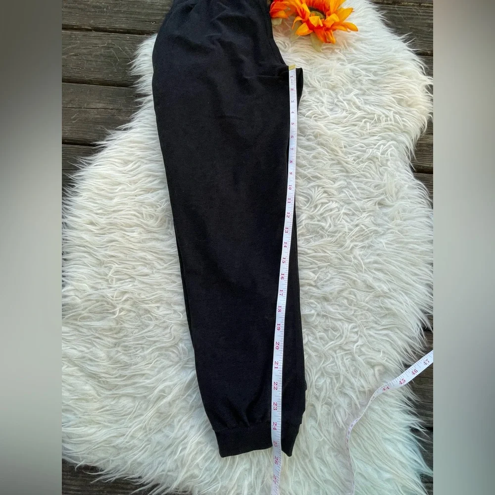 EXCELLENT Condition Beyond Yoga spcedye very soft everyday Joggers - Picture 5 of 7